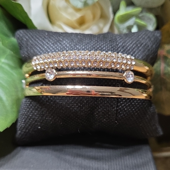Anne Klein Gold Tone 3-Pc. Set Crystal Bangle Bracelet Created For Macy's - Picture 1 of 4